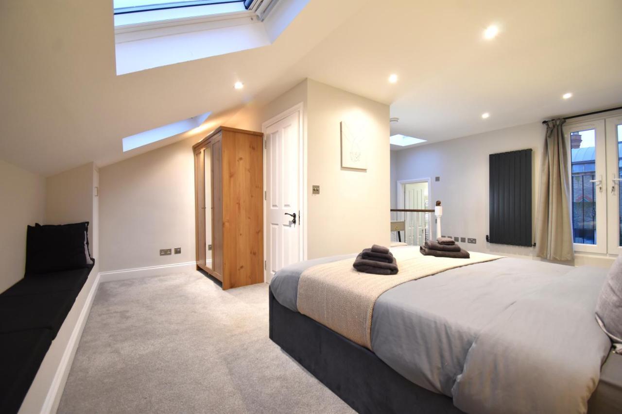 Stunning 3 Bed Apartment Londres Extérieur photo