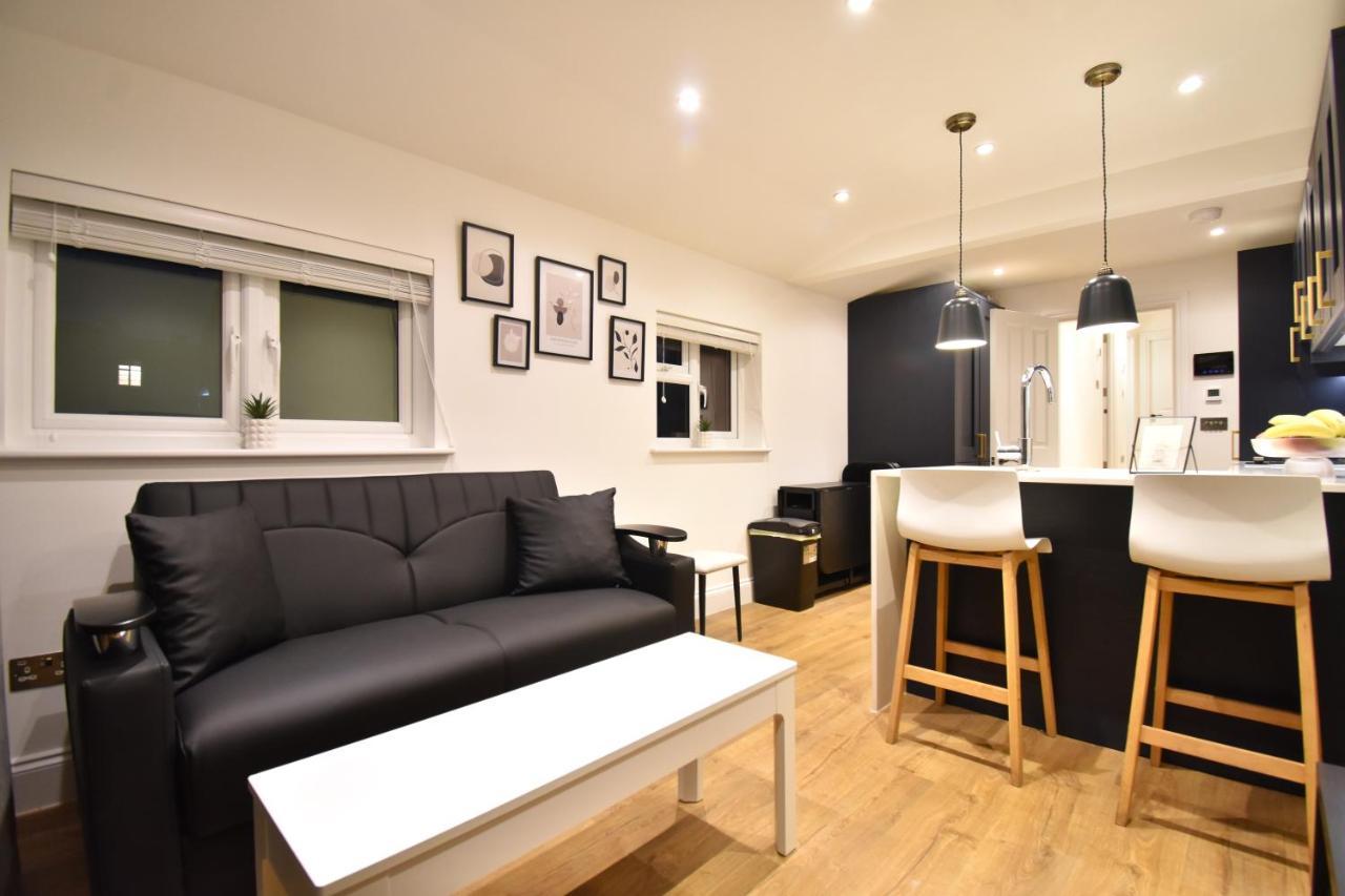 Stunning 3 Bed Apartment Londres Extérieur photo