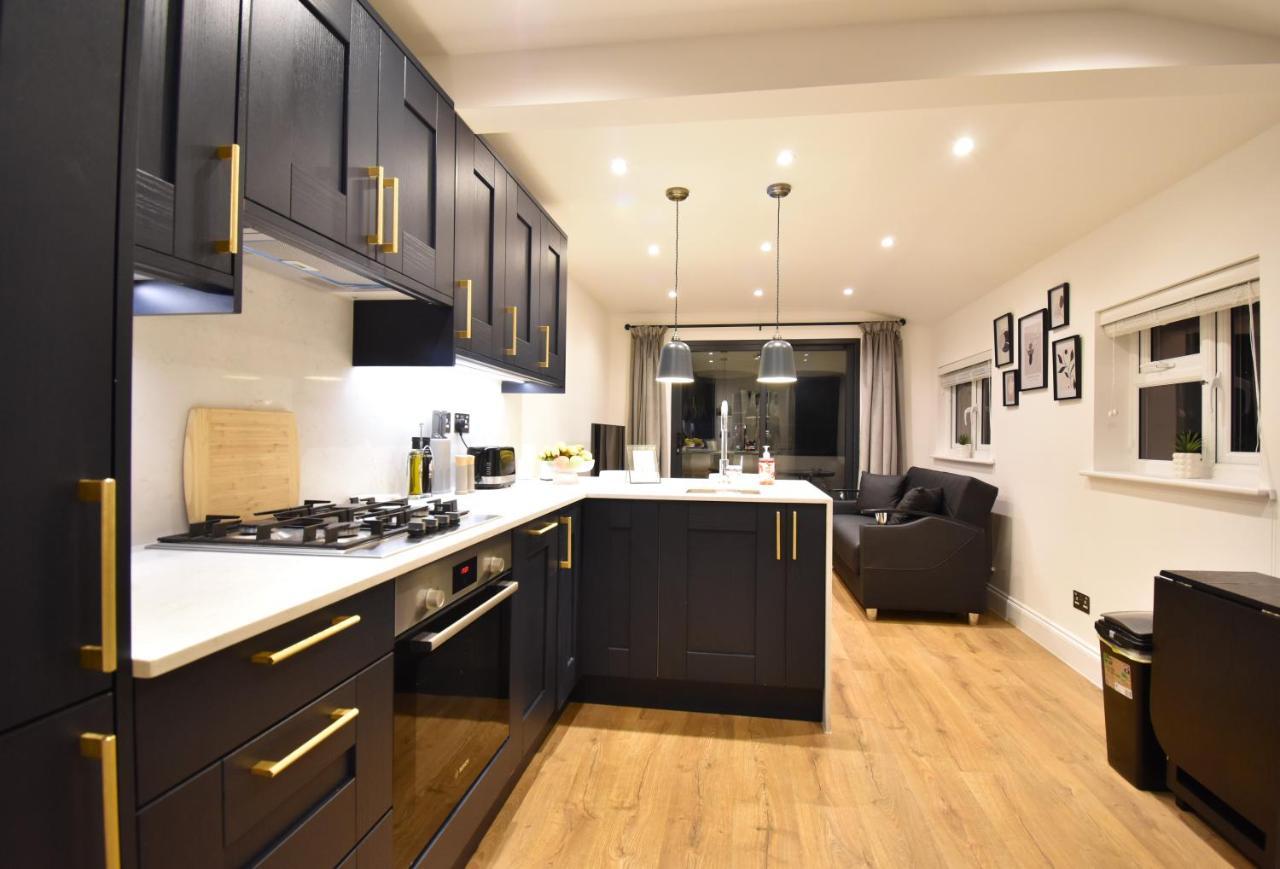 Stunning 3 Bed Apartment Londres Extérieur photo