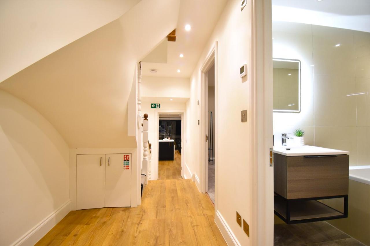 Stunning 3 Bed Apartment Londres Extérieur photo