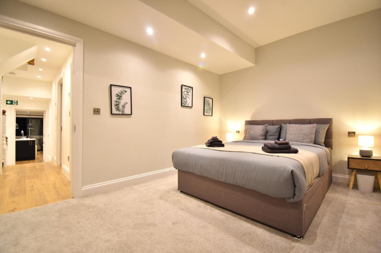 Stunning 3 Bed Apartment Londres Extérieur photo