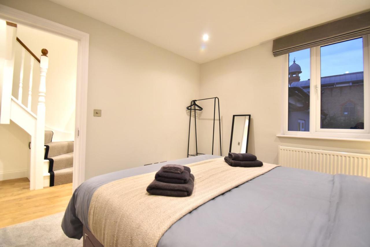 Stunning 3 Bed Apartment Londres Extérieur photo