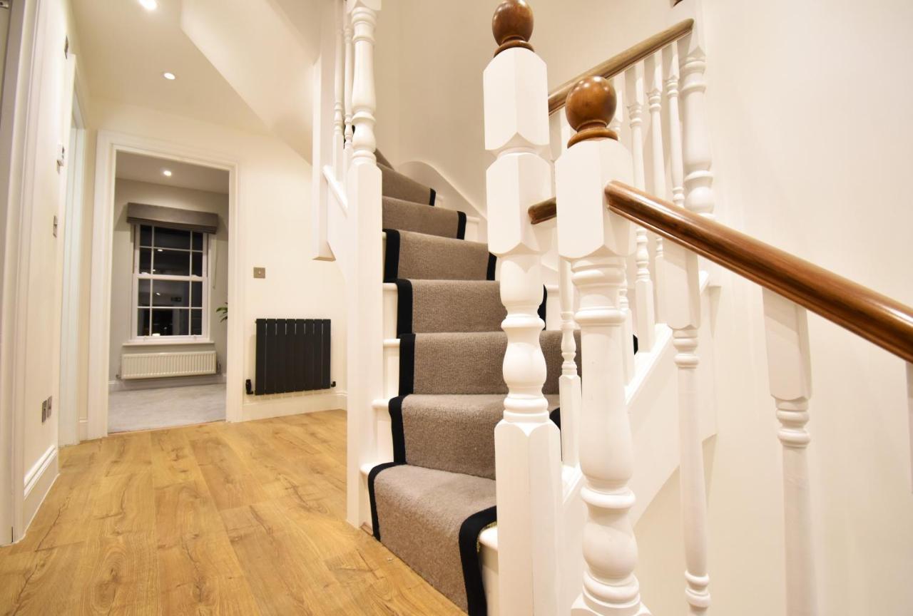 Stunning 3 Bed Apartment Londres Extérieur photo