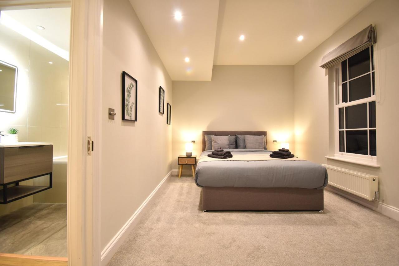 Stunning 3 Bed Apartment Londres Extérieur photo